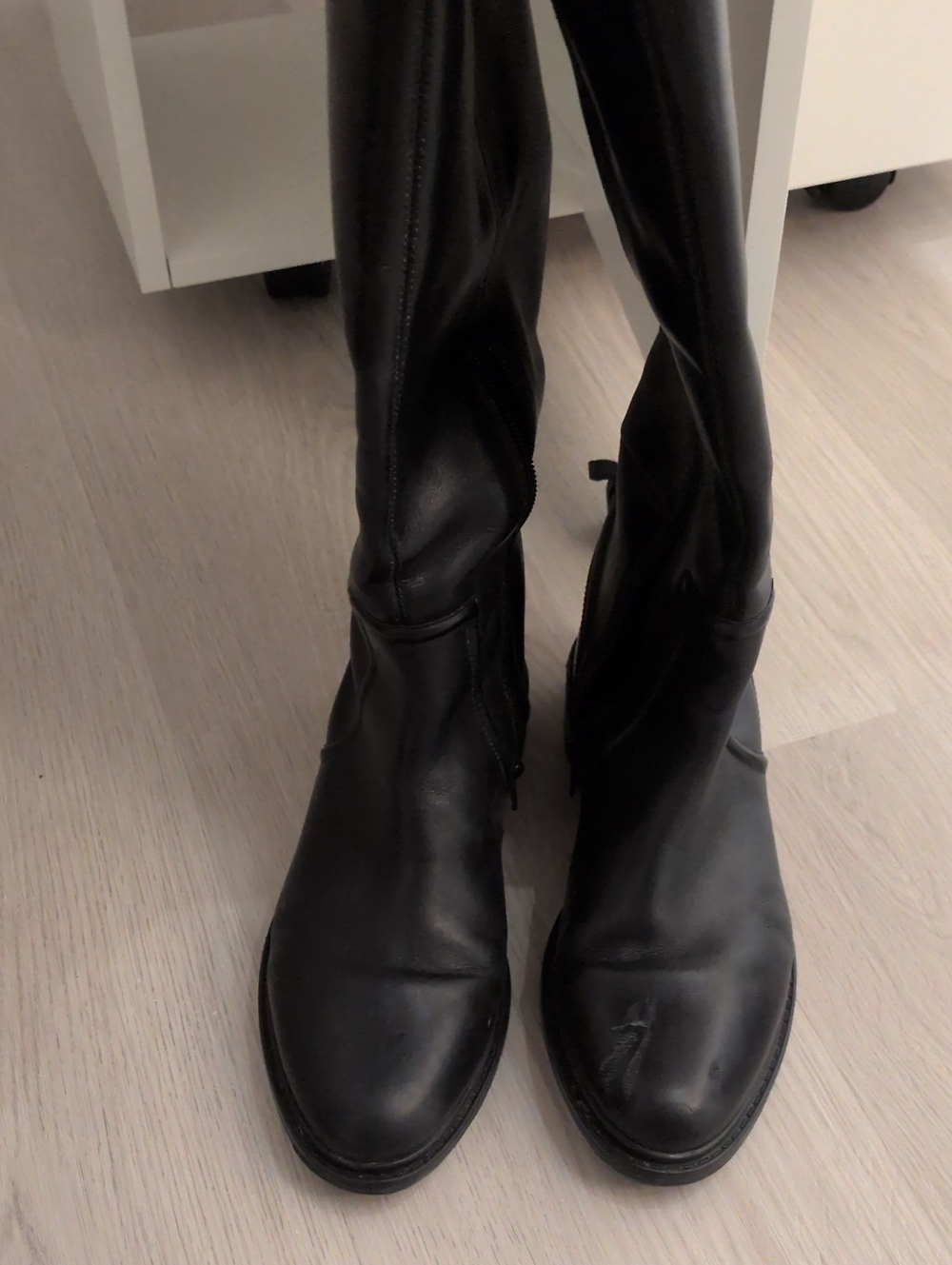 Geox Size 39.5 Women's Black Knee High Zip Boots